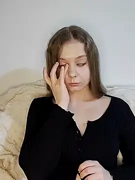 Snapshot of Ekaterina27 chatting on December 23, 2024, 10:32 am Ekaterina27 online show from December 23, 2024, 10:32 am