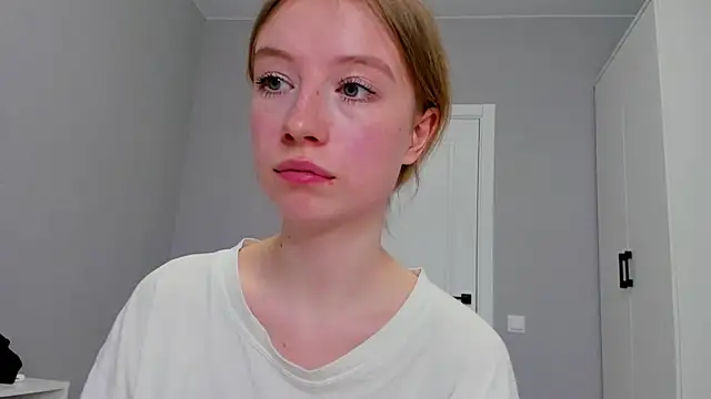 Snapshot of minidivaa_ chatting on January 24, 2025, 8:11 pm minidivaa  online show from January 24, 2025, 8:11 pm