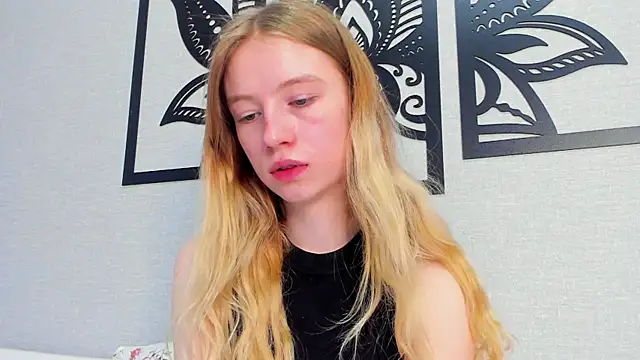 Snapshot of minidivaa_ chatting on February 7, 2025, 1:22 pm minidivaa  online show from February 7, 2025, 1:22 pm