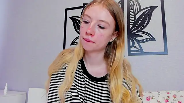 Snapshot of minidivaa_ chatting on February 16, 2025, 1:16 pm minidivaa  online show from February 16, 2025, 1:16 pm