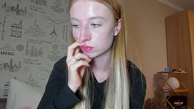 Snapshot of minidivaa_ chatting on September 11, 2025, 6:08 pm minidivaa  online show from September 11, 2025, 6:08 pm