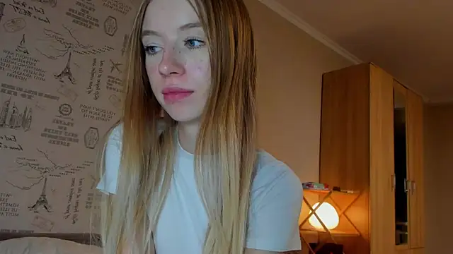 Snapshot of minidivaa_ chatting on September 16, 2025, 9:05 pm minidivaa  online show from September 16, 2025, 9:05 pm