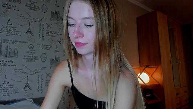 Snapshot of minidivaa_ chatting on September 22, 2025, 6:21 pm minidivaa  online show from September 22, 2025, 6:21 pm