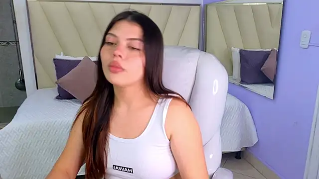 Snapshot of Sexy_paradise18_ chatting on February 28, 2025, 8:20 am Sexy paradise18  online show from February 28, 2025, 8:20 am