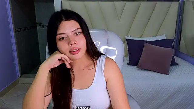 Snapshot of Sexy_paradise18_ chatting on March 22, 2025, 6:43 am Sexy paradise18  online show from March 22, 2025, 6:43 am