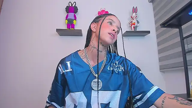 Gangster Girl online show from July 2, 2026, 2:22 am