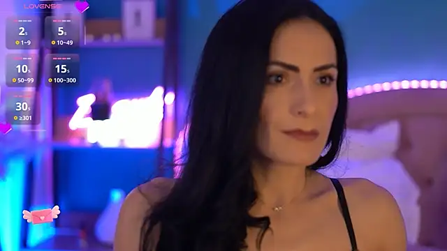 RaisaVawn online show from April 14, 2026, 6:08 am