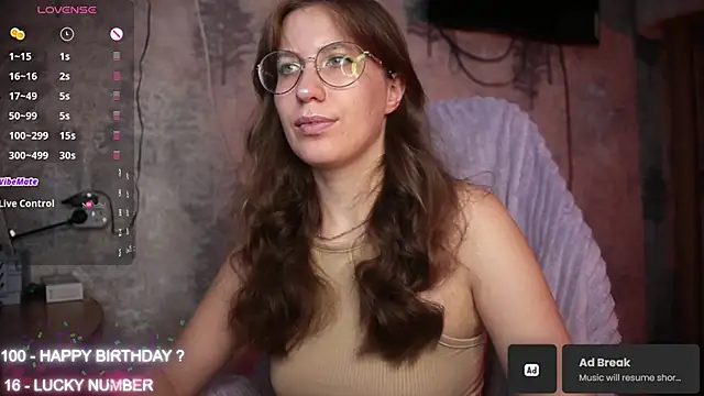 Snapshot of ms_allison_w chatting on October 27, 2025, 12:53 pm ms allison w online show from October 27, 2025, 12:53 pm