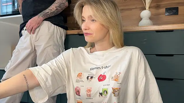 Adelovenick online show from March 14, 2026, 10:32 am