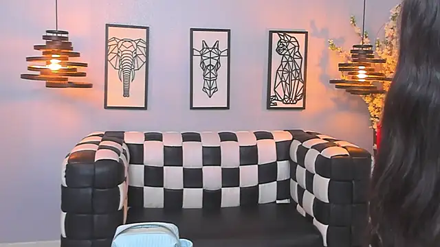 SARAFOXX  online show from December 6, 2024, 7:23 pm