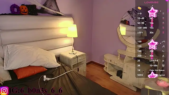 Snapshot of Effy_Corpse chatting on October 24, 2025, 3:41 pm Effy Corpse online show from October 24, 2025, 3:41 pm