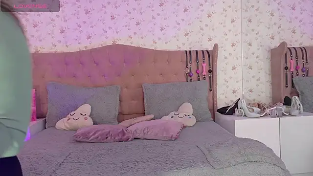 AvrillThomas online show from February 13, 2025, 3:35 pm