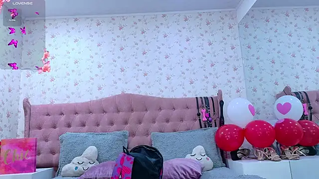 AvrillThomas online show from March 10, 2025, 2:05 pm