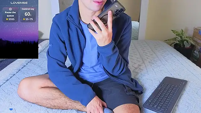 Snapshot of cameron_cum chatting on July 2, 2026, 1:39 pm cameron cum online show from July 2, 2026, 1:39 pm