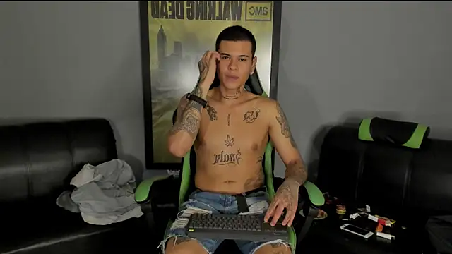 Snapshot of jamesinked_ chatting on January 14, 2025, 5:30 am jamesinked  online show from January 14, 2025, 5:30 am