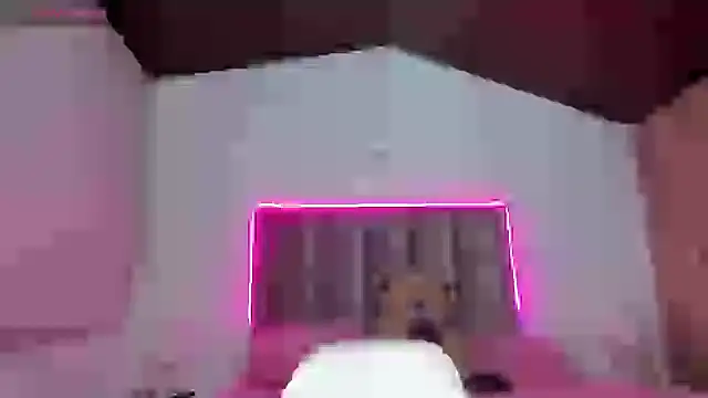 Snapshot of Melody_Ds chatting on December 27, 2024, 2:14 am Melody Ds online show from December 27, 2024, 2:14 am