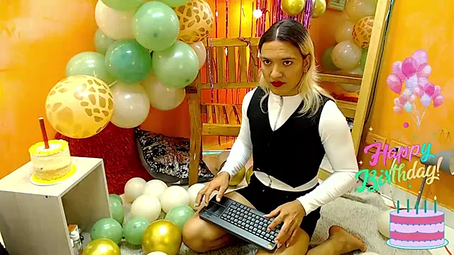 Snapshot of aslyhernandez_7 chatting on January 16, 2025, 1:47 pm aslyhernandez 7 online show from January 16, 2025, 1:47 pm