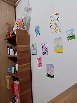 Snapshot of Vani_S2 chatting on December 6, 2024, 11:44 am Vani S2 online show from December 6, 2024, 11:44 am