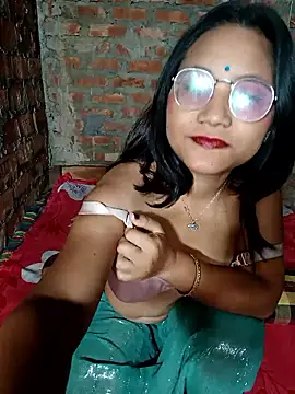 Cuterinki online show from April 8, 2026, 8:31 pm