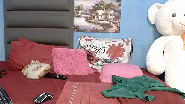 SexyMbalee online show from March 27, 2026, 10:04 am