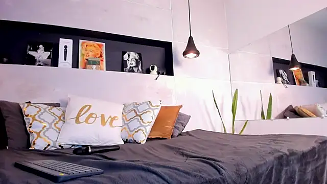 Snapshot of BERGINY_ chatting on January 25, 2025, 8:00 pm BERGINY online show from January 25, 2025, 8:00 pm