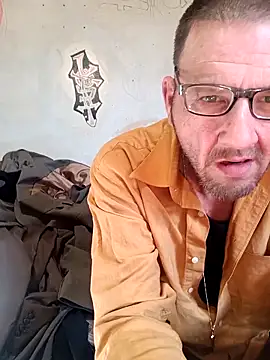 Snapshot of gettinit2wice chatting on February 20, 2025, 11:21 pm gettinit2wice online show from February 20, 2025, 11:21 pm