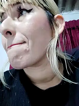 florecita9 online show from February 21, 2025, 12:05 am