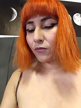 florecita9 online show from October 24, 2025, 5:20 pm