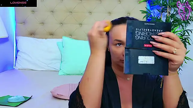 DaliyaArabian online show from October 6, 2025, 12:13 pm