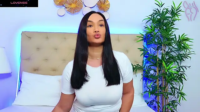 DaliyaArabian online show from October 13, 2025, 10:15 am