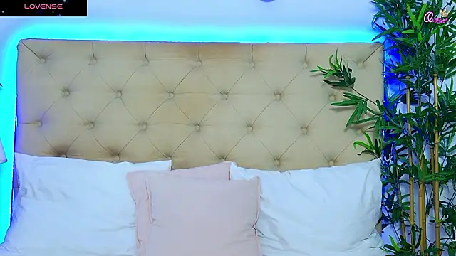 DaliyaArabian online show from February 9, 2026, 1:26 pm