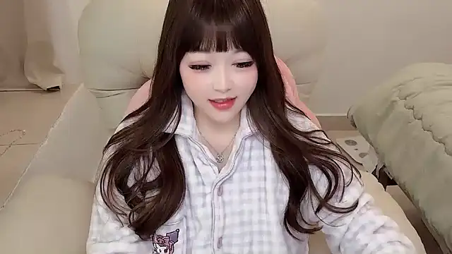 Snapshot of Lucky-Anna001 chatting on February 12, 2025, 9:31 am Lucky-Anna001 online show from February 12, 2025, 9:31 am