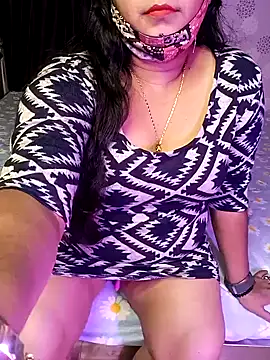 Snapshot of ella_mariya chatting on December 12, 2024, 8:10 pm ella mariya online show from December 12, 2024, 8:10 pm