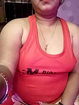 Snapshot of ella_mariya chatting on December 21, 2024, 9:36 pm ella mariya online show from December 21, 2024, 9:36 pm