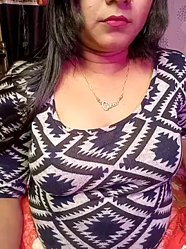 Snapshot of ella_mariya chatting on January 20, 2025, 7:04 pm ella mariya online show from January 20, 2025, 7:04 pm
