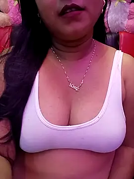 Snapshot of ella_mariya chatting on September 16, 2025, 5:58 pm ella mariya online show from September 16, 2025, 5:58 pm