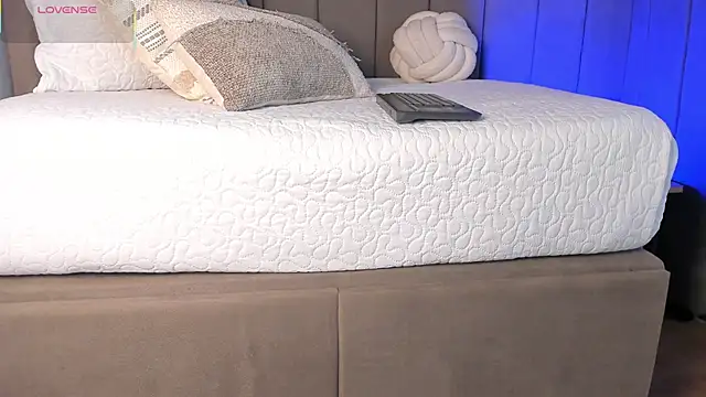 Elise Diamond online show from March 20, 2026, 2:16 am