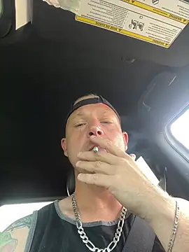 Mcpussypounder211 online show from July 8, 2026, 1:37 pm