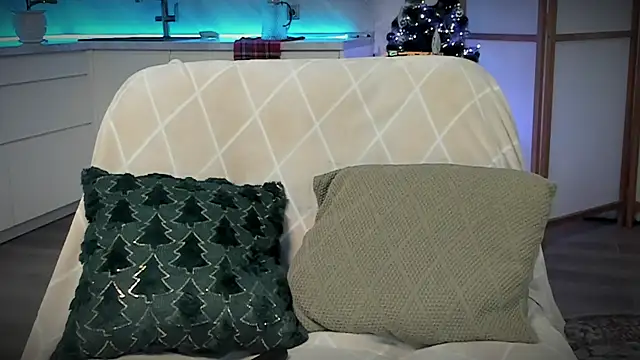 Devilina V online show from December 9, 2024, 6:12 am