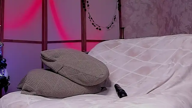 Devilina V online show from December 28, 2024, 11:30 am