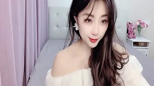 aisha123123 online show from March 17, 2025, 2:12 pm