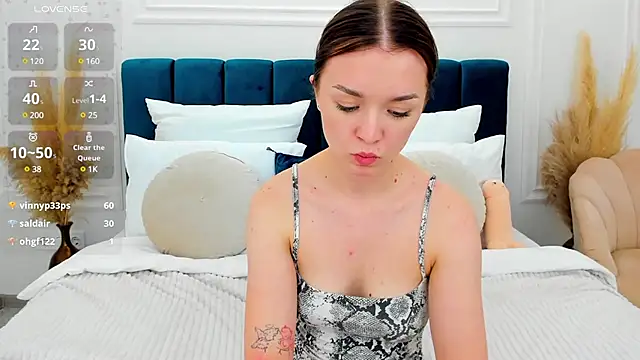 VirginOlly online show from February 20, 2025, 7:41 pm