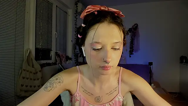 Snapshot of Jenny_darling_love chatting on January 1, 2025, 11:51 pm Jenny darling love online show from January 1, 2025, 11:51 pm