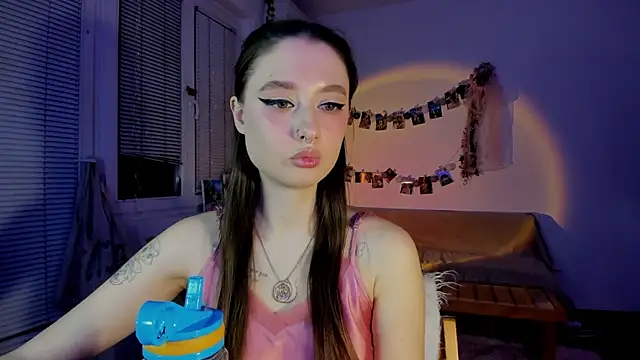 Snapshot of Jenny_darling_love chatting on March 21, 2025, 7:02 pm Jenny darling love online show from March 21, 2025, 7:02 pm