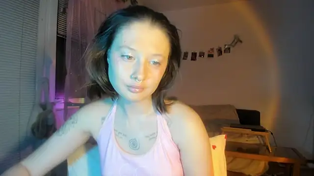 Jenny darling love online show from March 25, 2026, 7:09 pm