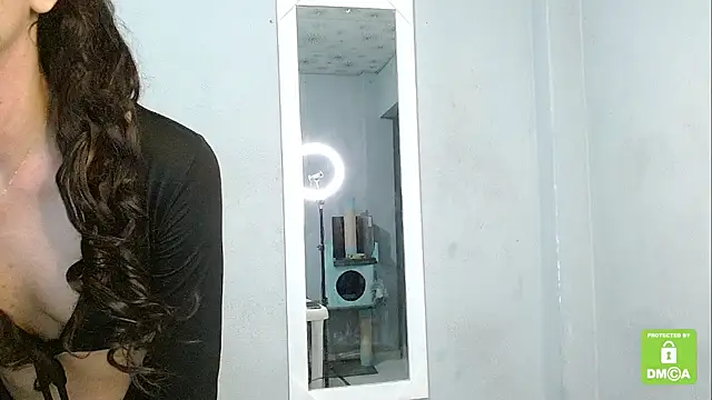 Snapshot of crista_rouse chatting on March 1, 2025, 2:37 am crista rouse online show from March 1, 2025, 2:37 am