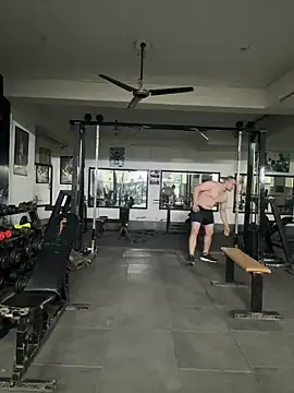 shivani0999 online show from February 2, 2026, 11:25 pm