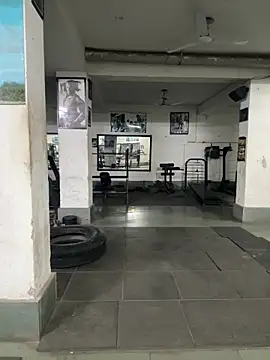 shivani0999 online show from February 15, 2026, 11:01 pm