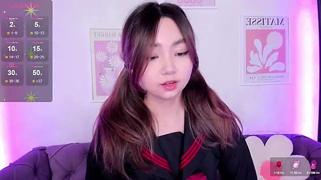 Snapshot of Fluffy_Rose chatting on March 10, 2025, 1:45 am Fluffy Rose online show from March 10, 2025, 1:45 am