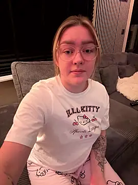 xX HotCouple Xx online show from January 10, 2026, 11:09 pm